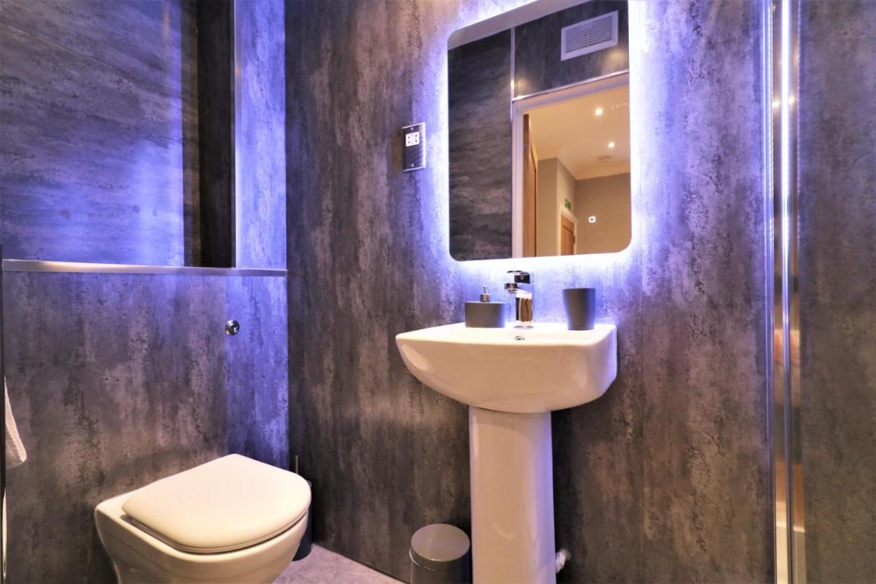 Signature - Linden Cottage Room 2 Airdrie Εξωτερικό φωτογραφία